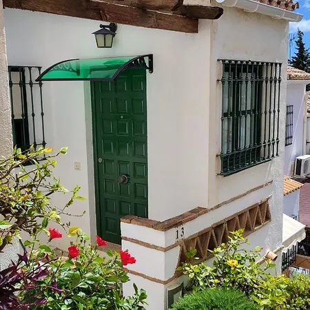 아파트 Townhouse, Adosado Con Encanto -130 M2 - Wifi 600 Mb - Community Pool - Private Patio