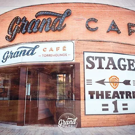 Townhouse, Adosado Con Encanto -130 M2 - Wifi 600 Mb - Community Pool - Private Patio *