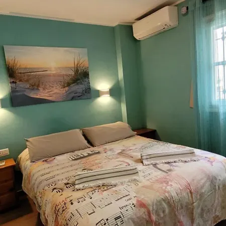 Daire Townhouse, Adosado Con Encanto -130 M2 - Wifi 600 Mb - Community Pool - Private Patio