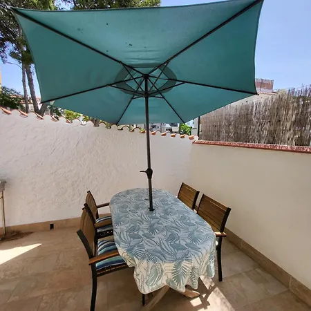 Apartamento Townhouse, Adosado Con Encanto -130 M2 - Wifi 600 Mb - Community Pool - Private Patio