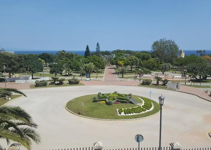 Lägenhet Townhouse, Adosado Con Encanto -130 M2 - Wifi 600 Mb - Community Pool - Private Patio Torremolinos