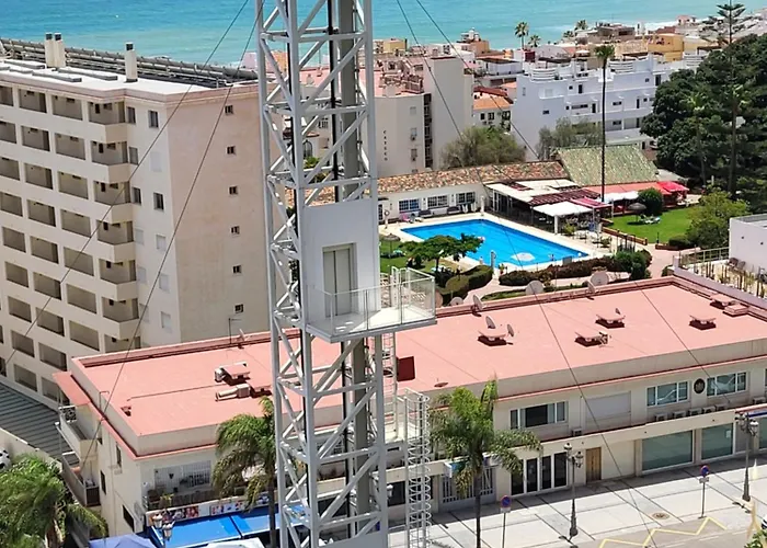 Townhouse, Adosado Con Encanto -130 M2 - Wifi 600 Mb - Community Pool - Private Patio Torremolinos