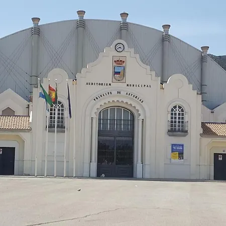 Townhouse, Adosado Con Encanto -130 M2 - Wifi 600 Mb - Community Pool - Private Patio * Torremolinos